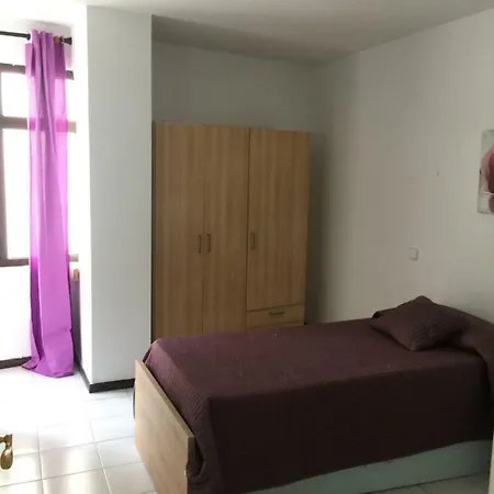 Otilia Apartment *