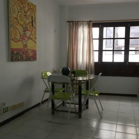Otilia Apartment *